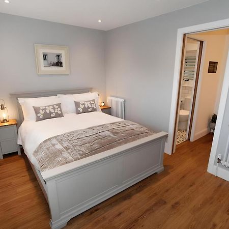 Tucked Away, Beach Access Sleeps 4 Mumbles Exterior foto